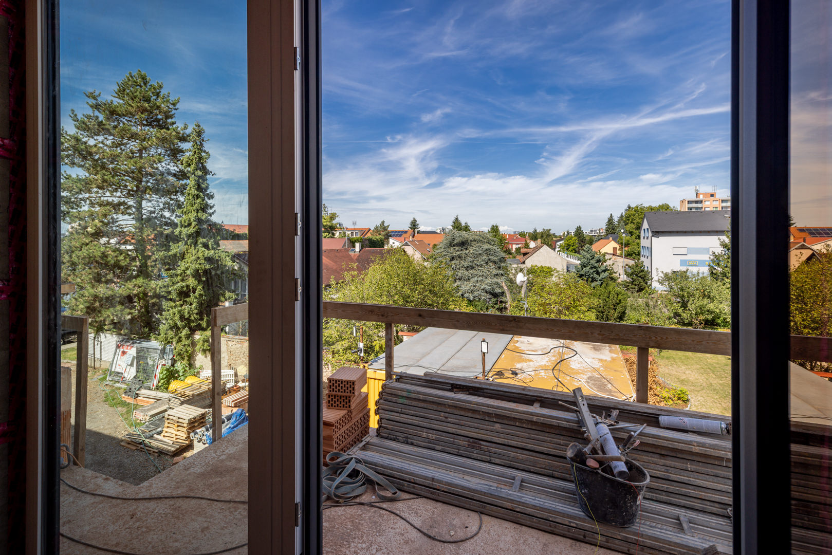 výhled na zadní terasu